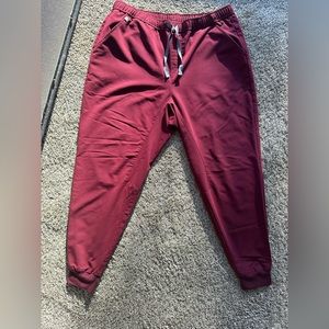 Figs Tansen Jogger Scrub Pants Maroon